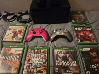 XBOX SERIES X HUGE BUNDLE, GREAT VALUE! LOOSE HMDI IS LOOSE BUT WORKS PEEFECT!