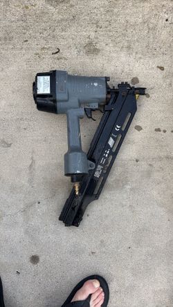 Framing gun / sheathing gun