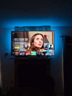 Flat Screen Smart TV with LED Backlight