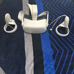 Meta Quest 2 Advanced All-In-One VR Headset