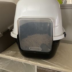 Cat Cage And Litter Box With Bowls