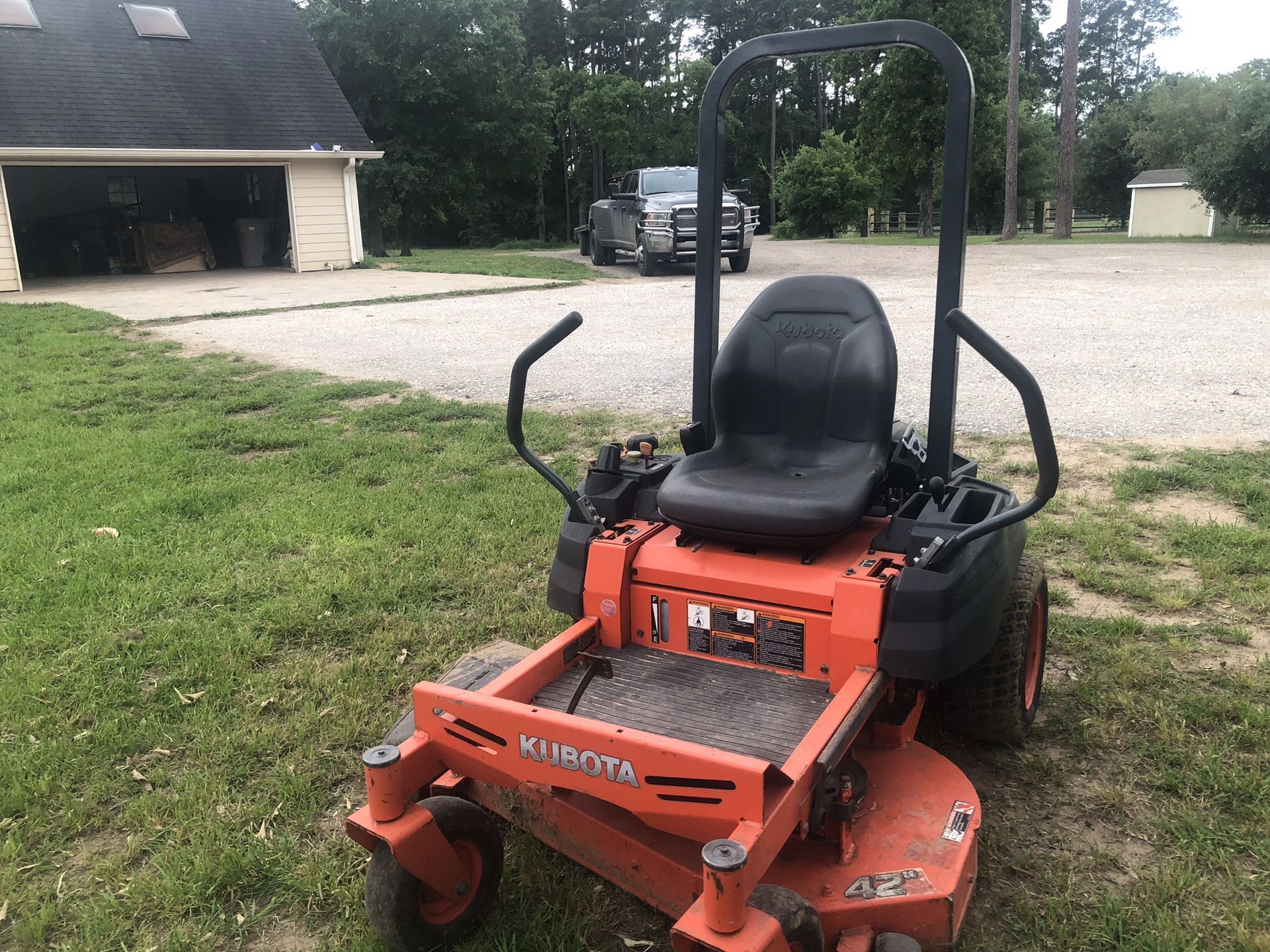 42 inch 0 turn Kubota mower. Drives great very clean low hours.