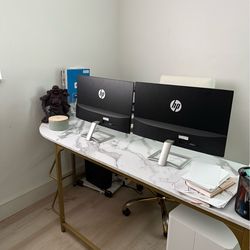 2 HP Monitors New