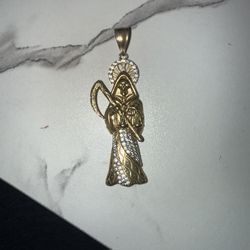 10kt Santa Muerte Pendant https://offerup.com/redirect/?o=Vy5Deg== Stones 