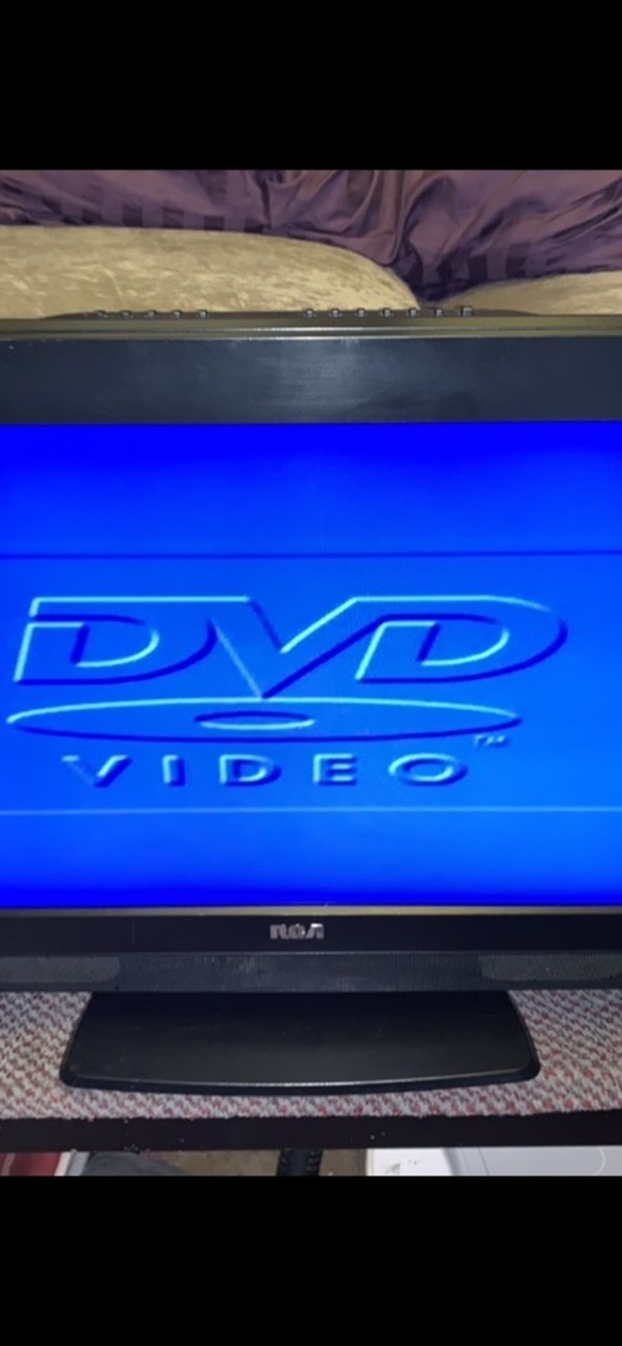 RCA 26” DVD / TV COMBO, WITH STAND, IN EXCELLENT CONDITION for Sale in Syracuse, NY OfferUp