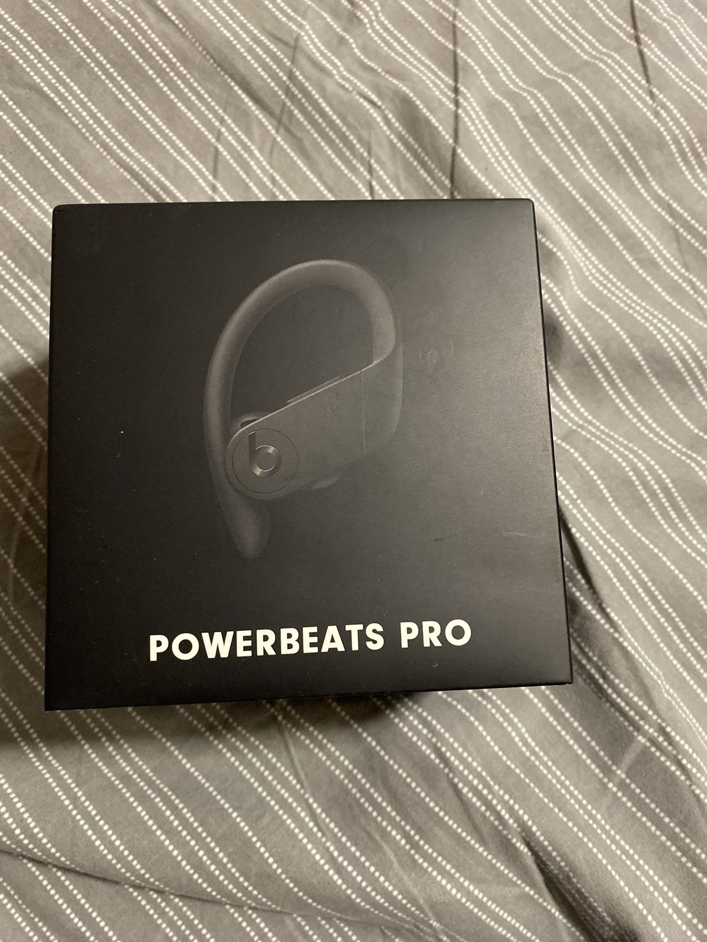 BRAND NEW Power beats pro wireless