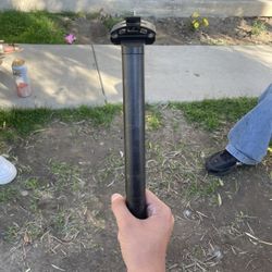 Throne Stock seat post 