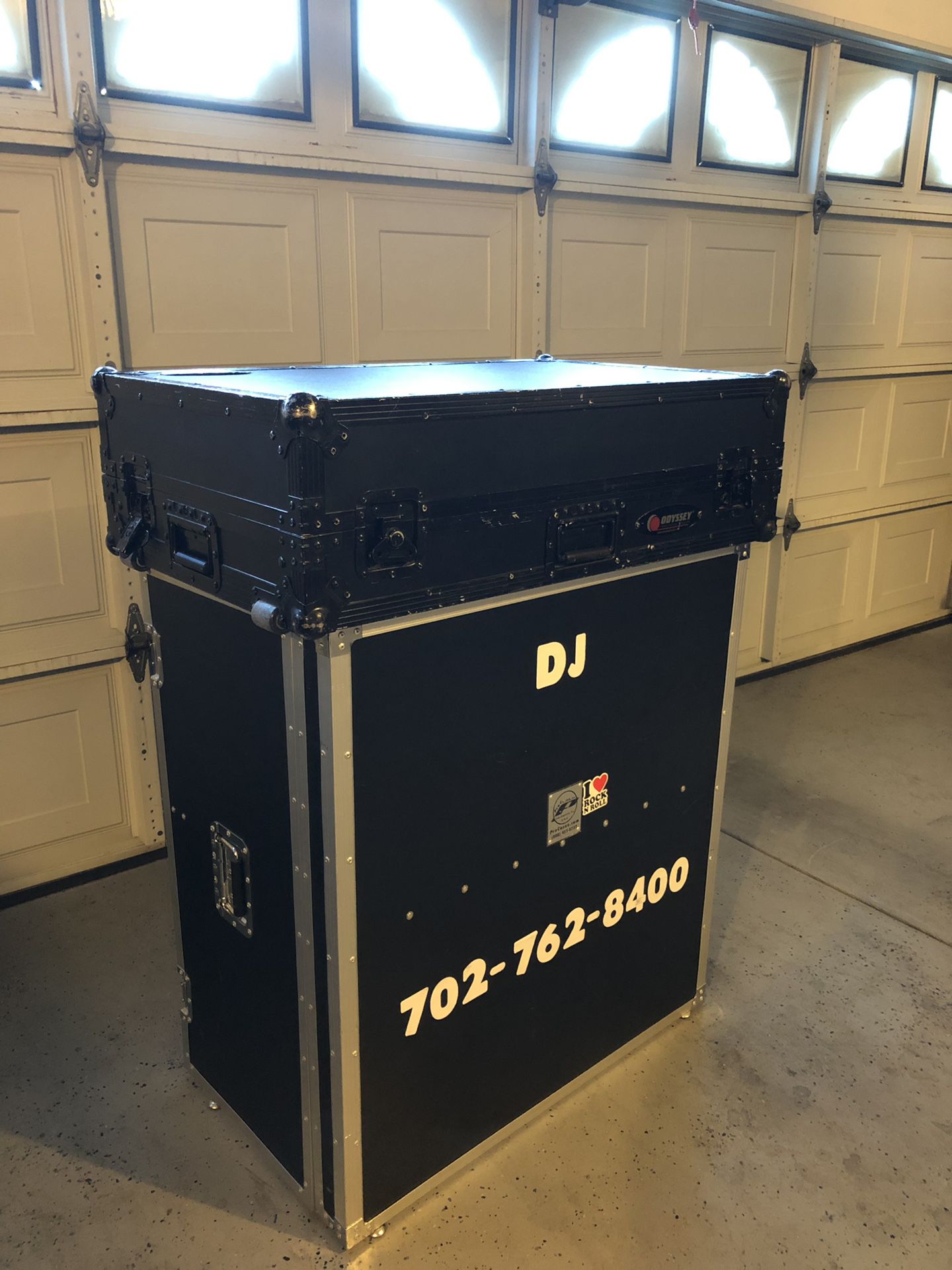 DJ Equipment/ Numark NS7 with case. Stand not included!