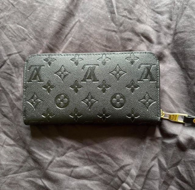 Louis Vuitton Women Wallet
