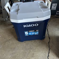 Igloo Ice Chest Cooler With Wheels