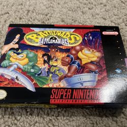 SUPER NINTENDO SNES BATTLETOADS COMPLETE IN BOX COMES WITH BOX MANUEL AND POSTER GREAT FOR ANY COLLECTION   $$175.00 OBO$$