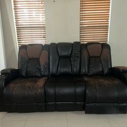 Free Electronic Reclining Couch 