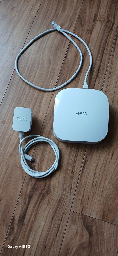 Eero Pro 6e Triband Mesh Rauter
