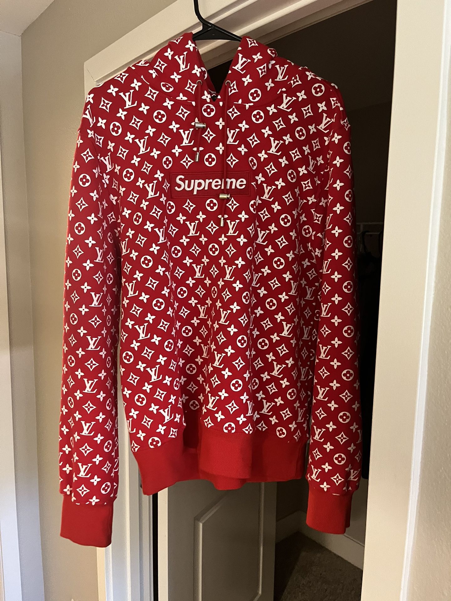 Supreme Louis Vuitton bogo hoodie Sz small for Sale in Miami, FL - OfferUp