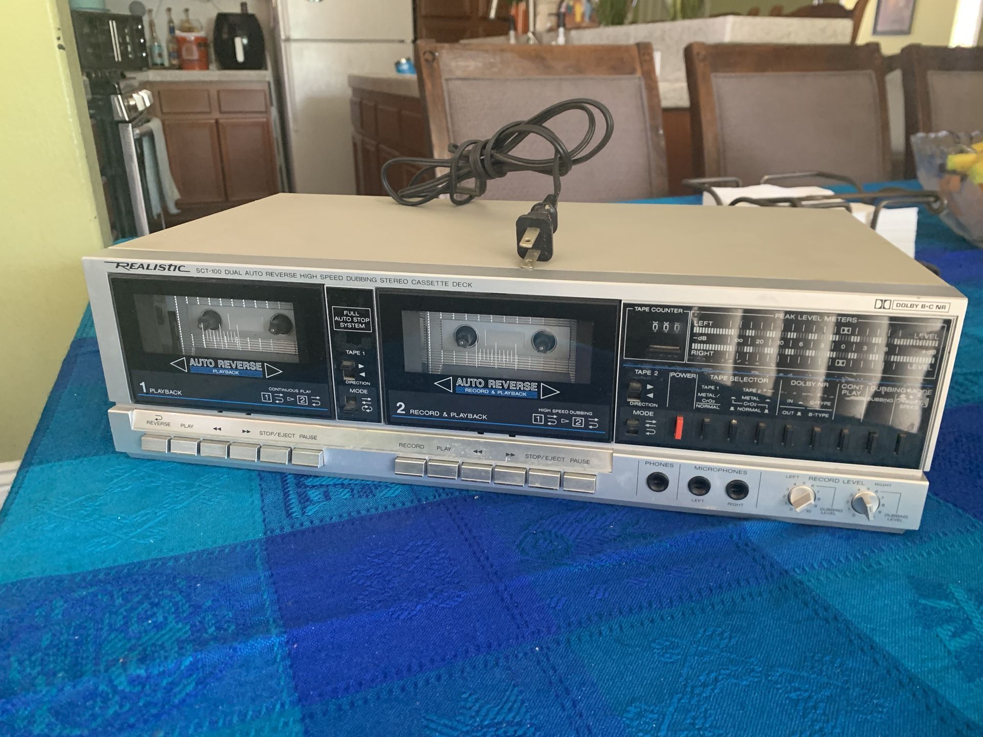 Realistic SCT 100 Dual Auto Reverse High Speed Dubbing Cassette Deck