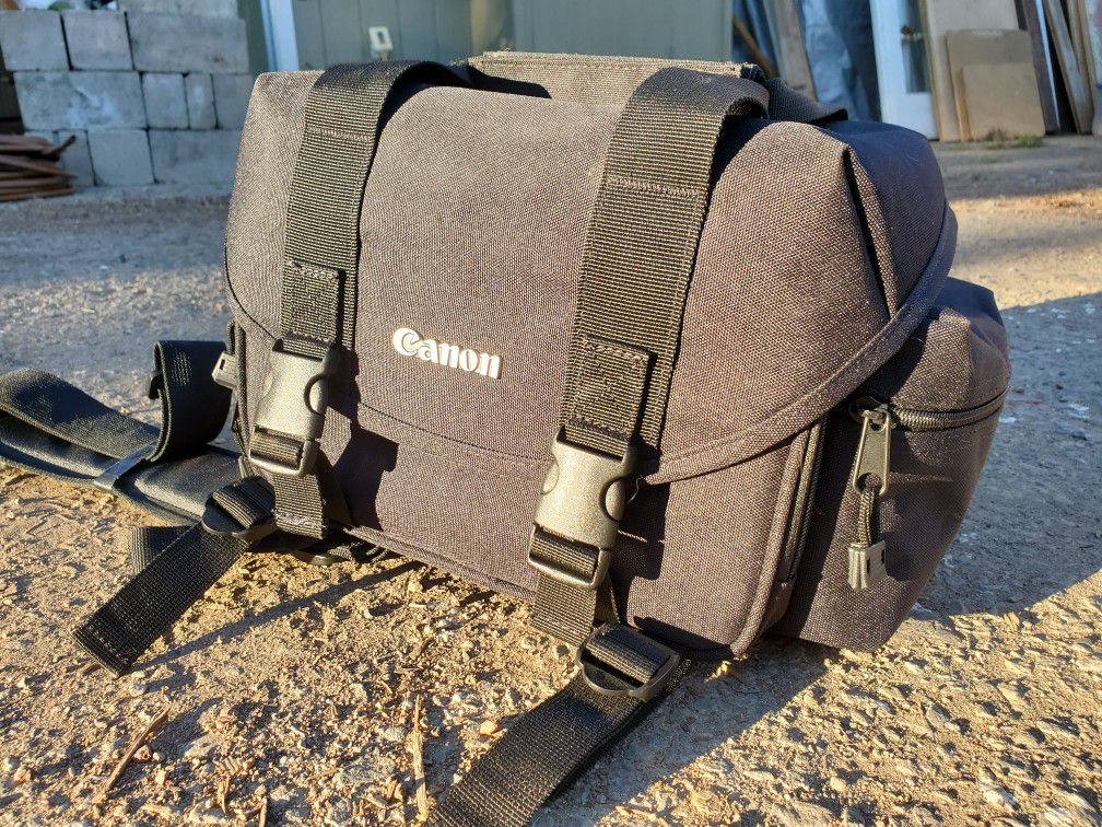 Canon Deluxe Camera Bag