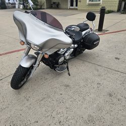 2009 Yamaha 950  V star motorcycle