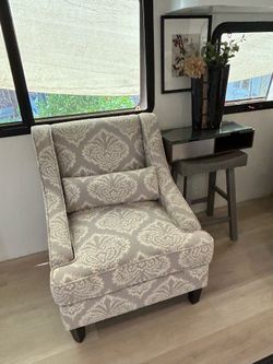 Upholster living room or bedroom chair