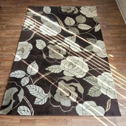 Coffee Table And 5×7 Rug