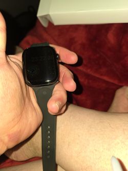 I am selling my Iwatch 11