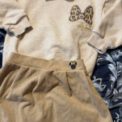 2pc Minnie Mouse outfit