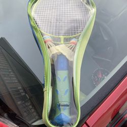 A Set Of 2 Kids Badminton 