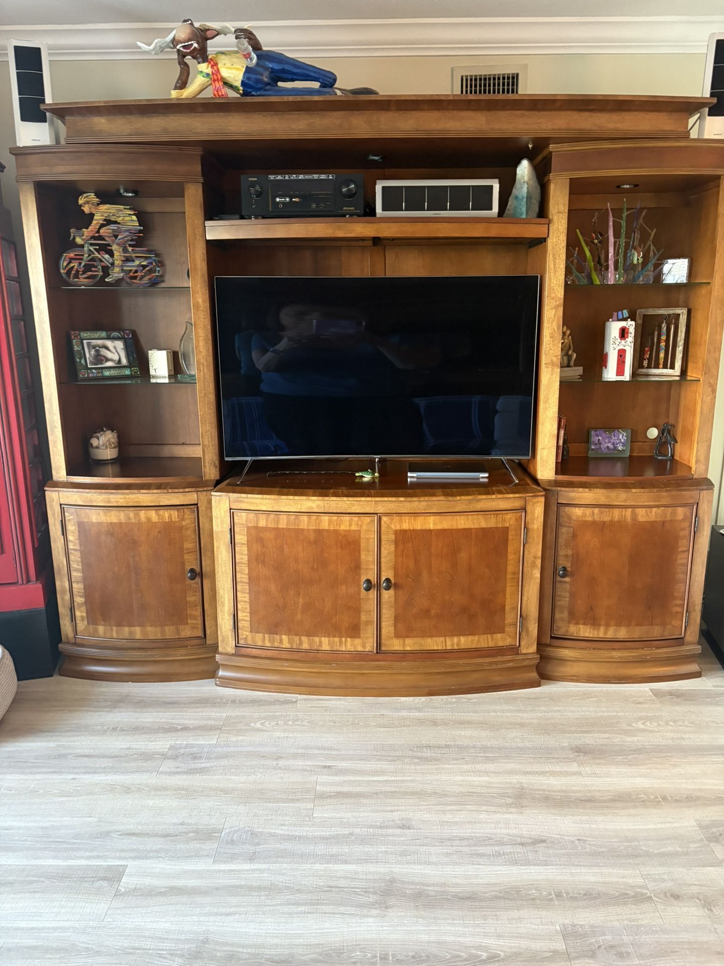 Wall Unit