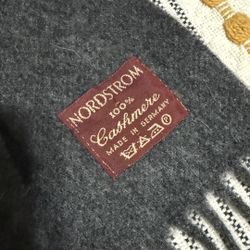 Vtg Vintage Nordstrom 100% Cashmere Scarf Charcoal Gray Made In Germany Fringe
