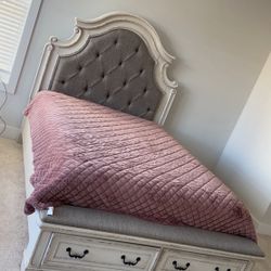 Queen Bed And Mattress 