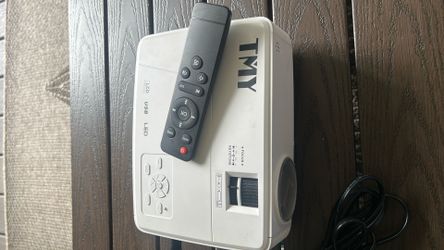 Outdoor/Indoor Movie Projector