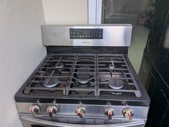 Samsung Gas Range Gas Stove
Hidden Bake Element | Wi-Fi | 6.0 cu.ft.
NX60A6111SS/AA