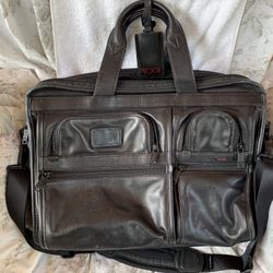 TUMI 96160DH 26145DH 22611DH Alpha T Pass Laptop LEATHER