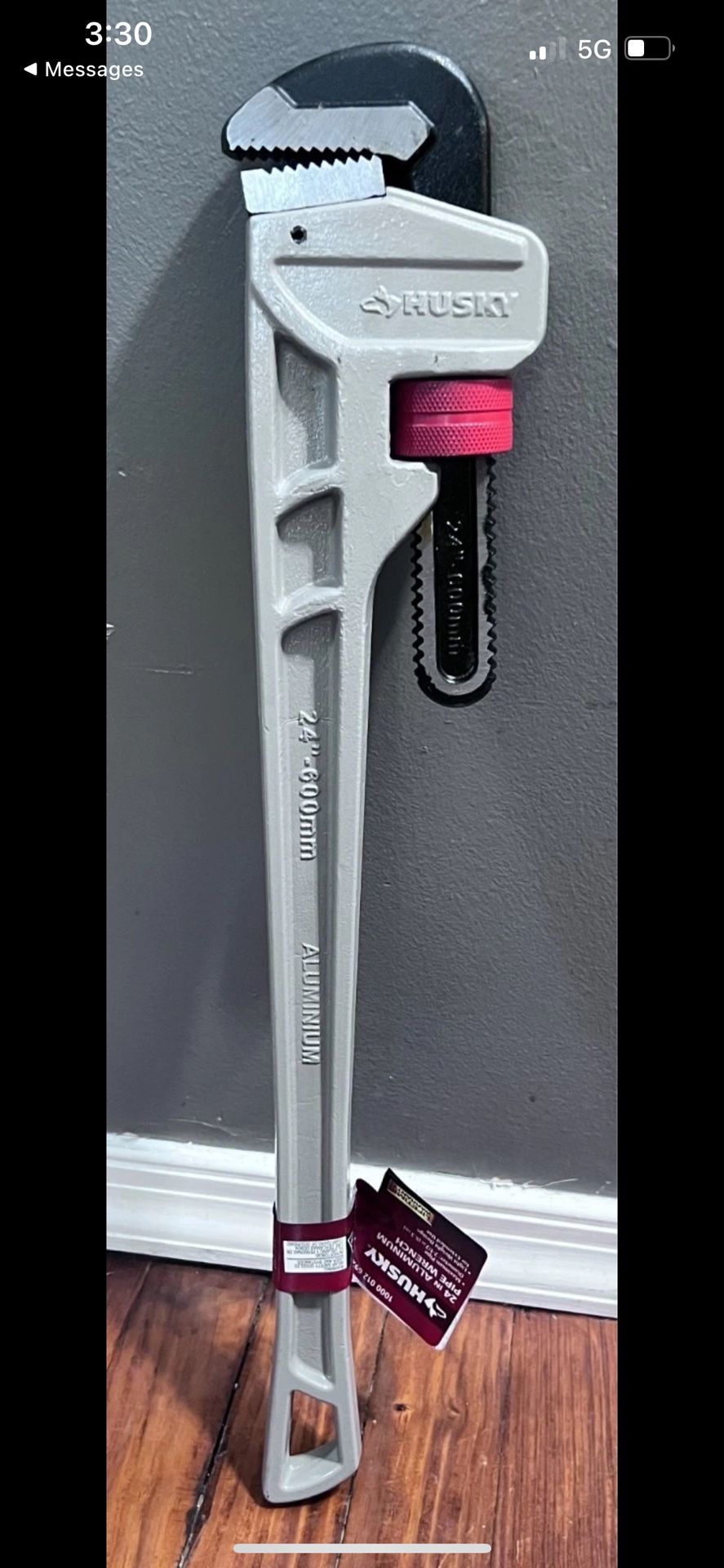 Husky 24 in. Aluminum Pipe Wrench with 2-1/2 in. Jaw Capacity WG-40A-24AL