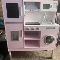 Little Girls Kitchen Set