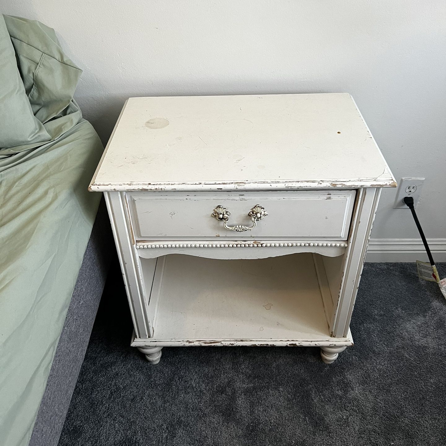 Stanley Vintage Nightstand 