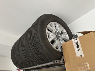 Nissan Frontier/Pathfinder/Xterra wheels package - $500 (North Wales)