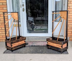 Decorative cedarwood planter for porch