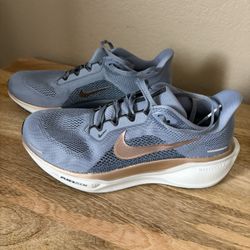 Nike Women’s Air Pegasus Size 8.5 Wide