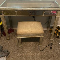 ✨ Pier 1 Wooden Vanity with Mirror Top + Padded Stool ✨