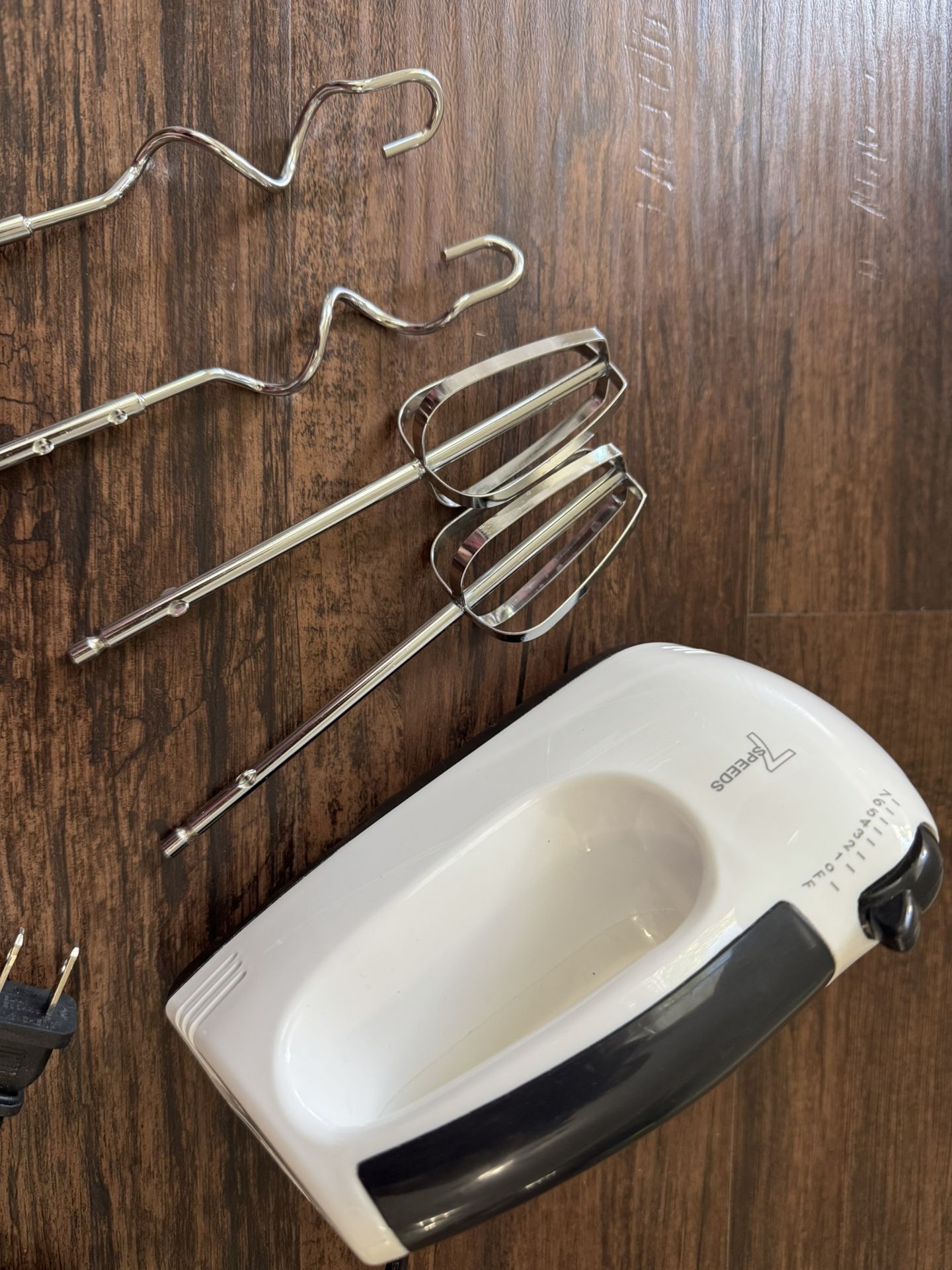Electric Hand Mixer