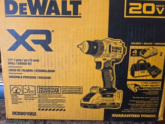 New Dewalt Drill Set