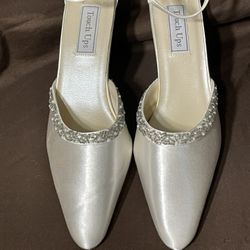 Touch Up Shoes Women’s Size 9.5