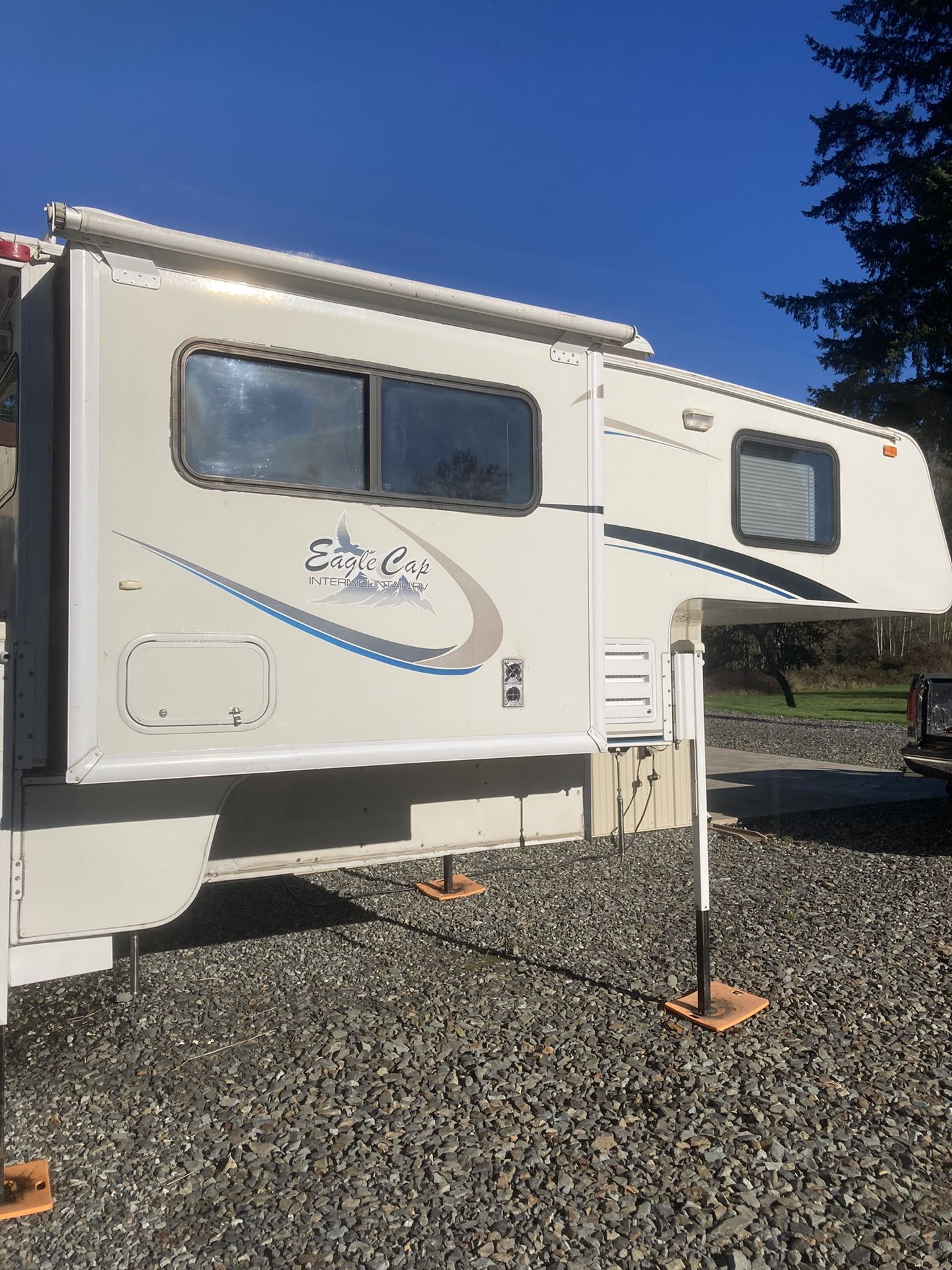 2005 Eagle Cap 850 for Sale in Snohomish, WA OfferUp