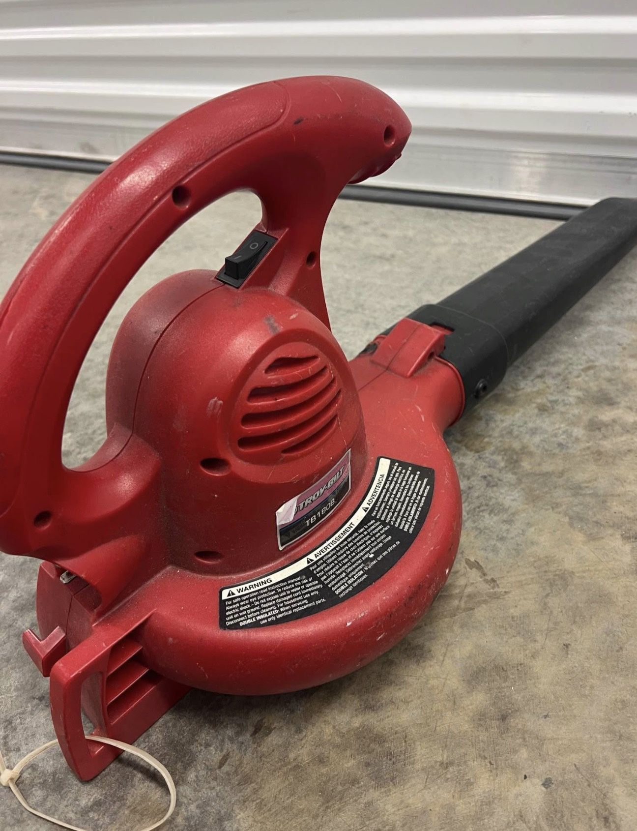 Troy-Bilt TB180B Leaf Blower