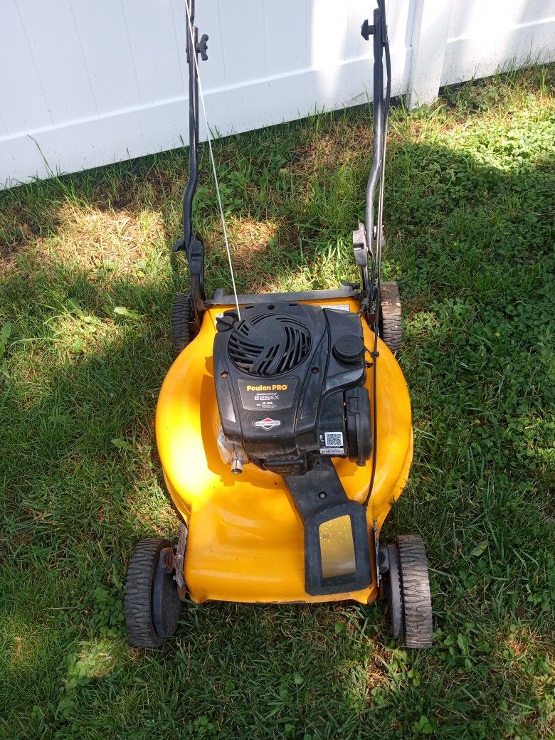 Poulan Pro Self Propel Mower Ready To Cut (No Bag)