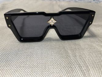 New Black sunglasses 
