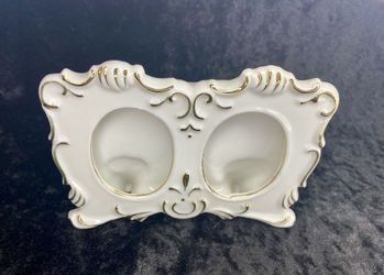 VTG Porcelain Hand Painted Double Picture White Golden Frame Deco 5”X 4”.