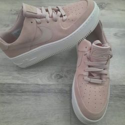 NIKE AIR FORCE 1 SHOES