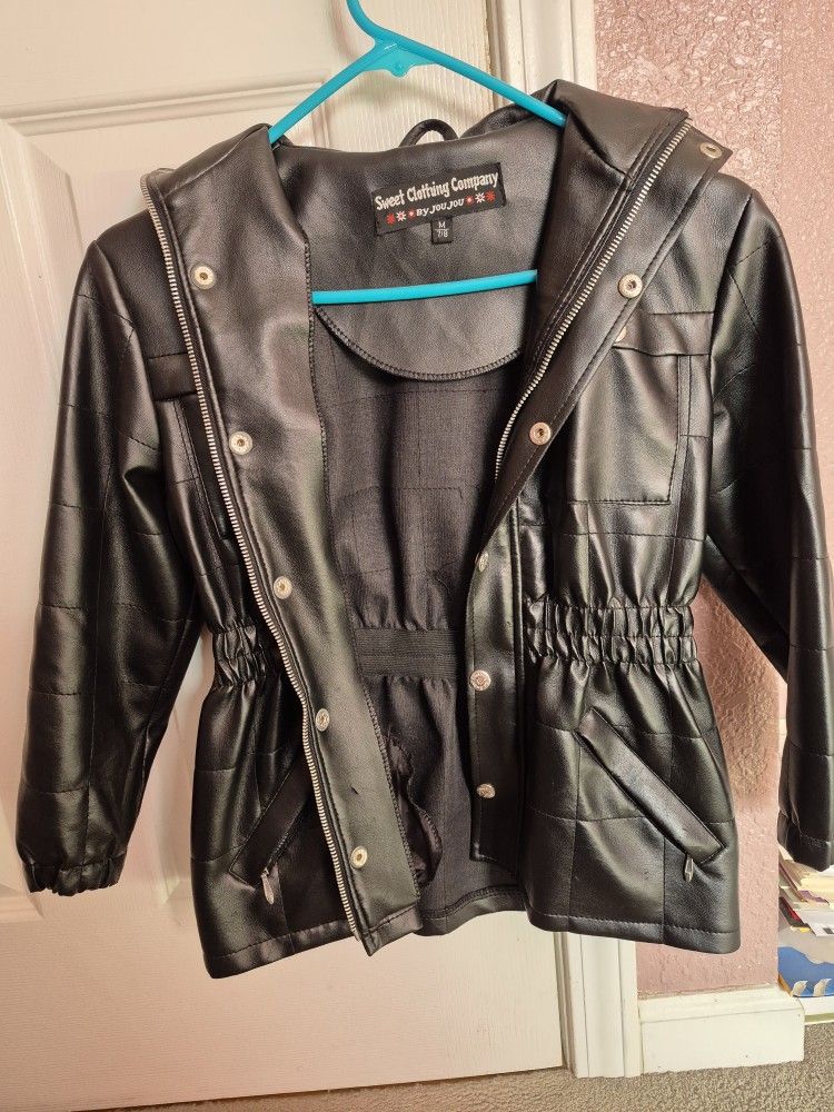 Beautiful Leather Jacket For Girls It's New Good Condition