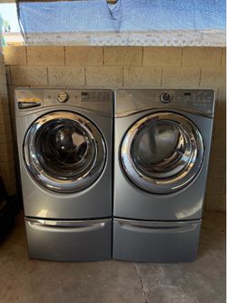 Whirlpool washer and electric dryer